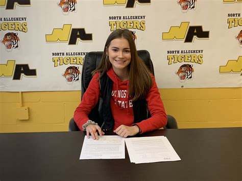 Christina Lewis To Play College Golf At Youngstown State North