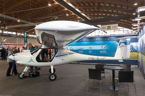 Самолет на батарейках.Pipistrel Alpha Electro | Пикабу