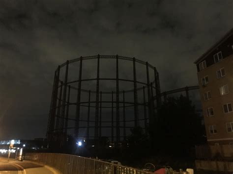 Visiting Hackney, what is the big industrial circular scaffold? : r/london