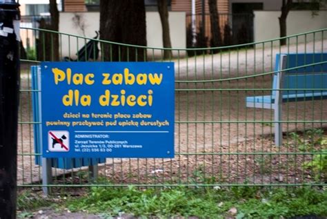 Bezpieczne ogrodzenie placu zabaw Ogrodzenia Ogród i działka