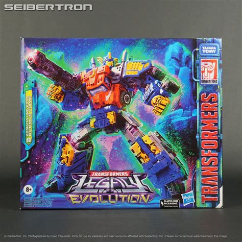 New Transformers toys at the Seibertron Store - August 9th, 2023