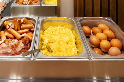 Scrambled Eggs For A Buffet