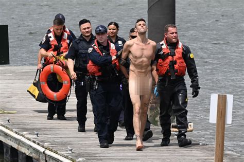 Naked NYC Man Steals Boat Takes Joyride In Hudson River As Cops Chase