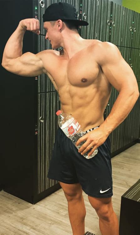 Buff And Hot Tumblr Tumbex