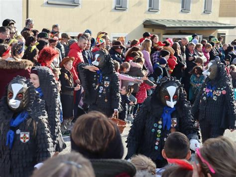 Beim großen Festumzug der Narrenvereinigung Hegau Bodensee kam ganz