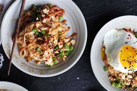 Quick Pad Thai Peanut Sauce Noodles