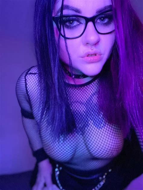 I Hope Youve Been A Good Boy This Year Nudes Emogirls NUDE PICS ORG