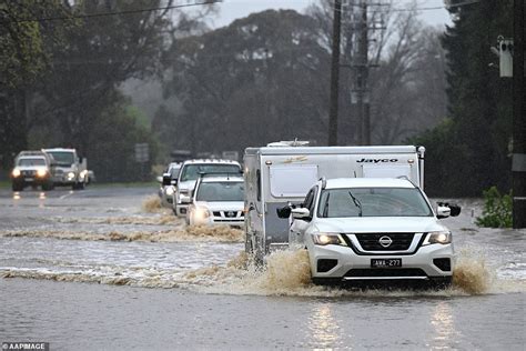 Australia Weather Nsw Victoria Tasmania Flooded As Melbourne