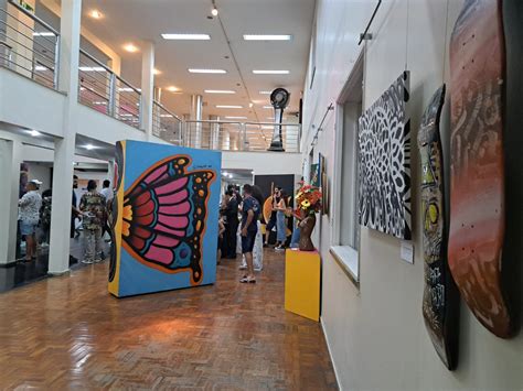 Contempor Neos Arte Urbana Em Exibi O Na Galeria Da Funda O Aperam