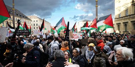 Zahlreiche Menschen bei Pro Terror Demos in Deutschland Jüdische