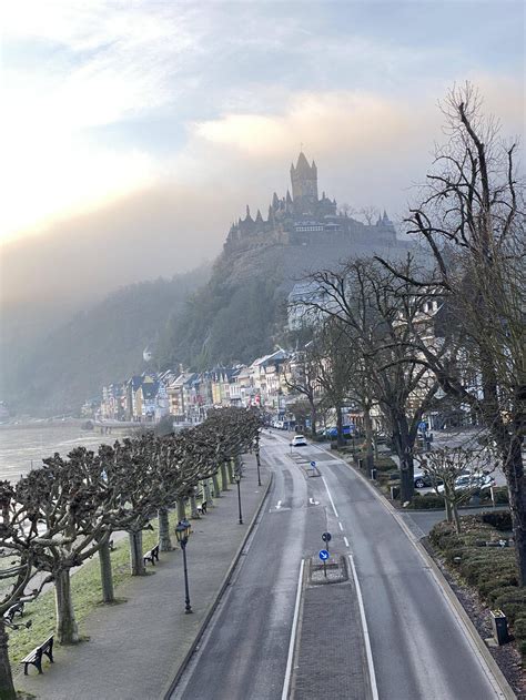 The Reichsburg overlooking Cochem, Germany : r/castles