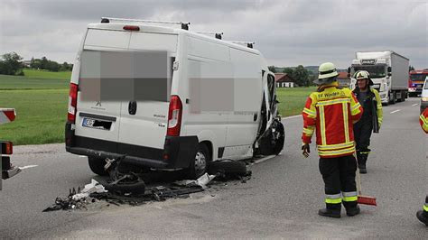 Haag in Oberbayern B12 Unfall zwischen Olberndorfer Straße und Straß