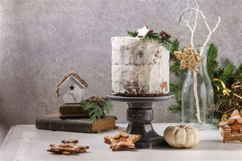 Premium Photo Christmas Naked Cake