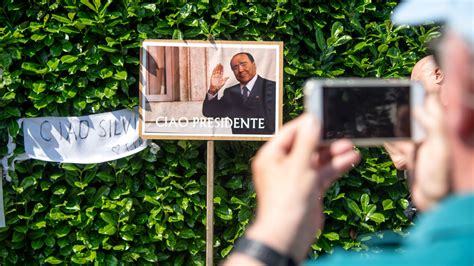 Morto Silvio Berlusconi Funerali Di Stato In Duomo