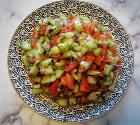 Salade Tomates Concombre La Cuisine De Lya Salades