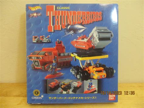 Charawheels CWUE Classic Thunderbirds 1 POST 101423 Carded Front Hot Wheels Mattel Creations