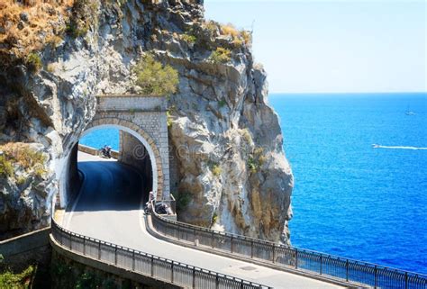 Camino De La Costa De Amalfi Italia Foto De Archivo Imagen De