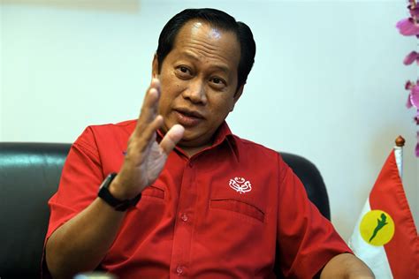 Ahmad Maslan Jangan ‘bunuh Karier Bekas Umno Utusan Timur