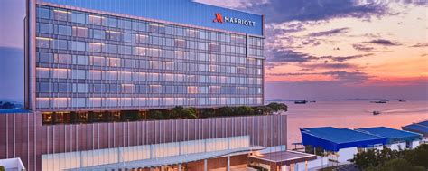 5-Star Hotel in Batam, Indonesia | Batam Marriott Hotel Harbour Bay