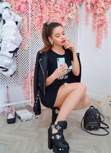 Hot sexy photos of Maira Way Russian blogger and streamer без цензуры слив фото и видео