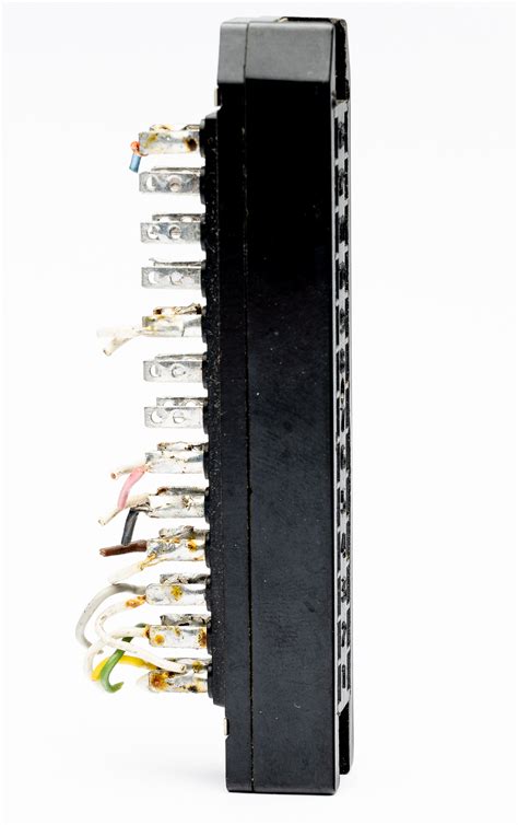 Siemens Tyco Or Amphenol Tuchel Din Pole Female Connector