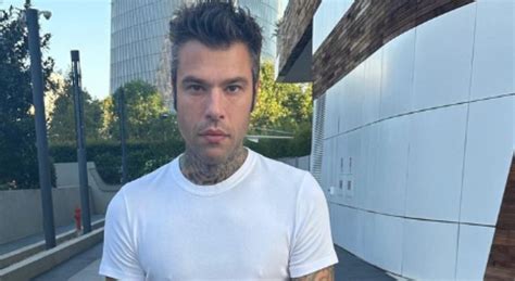 Fedez chiude Muschio Selvaggio l avvocato spiega la strategia Cos è