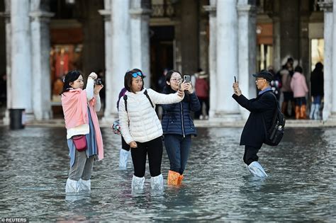 Italy Declares State Of Emergency Following Venice Floods Daily Mail