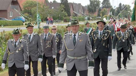 Hei Es Wochenende Steht Bevor Ostrhauderfehner Feiern Drei Tage Lang