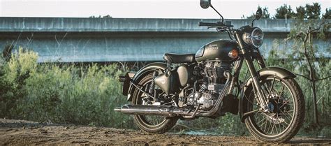 Royal Enfield Classic 500 Battle Green Colors Specifications