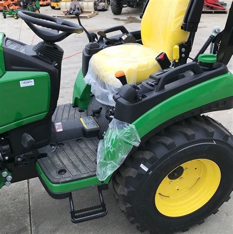 2023 John Deere 2025r Compact Utility Tractor For Sale In New Albany Ohio