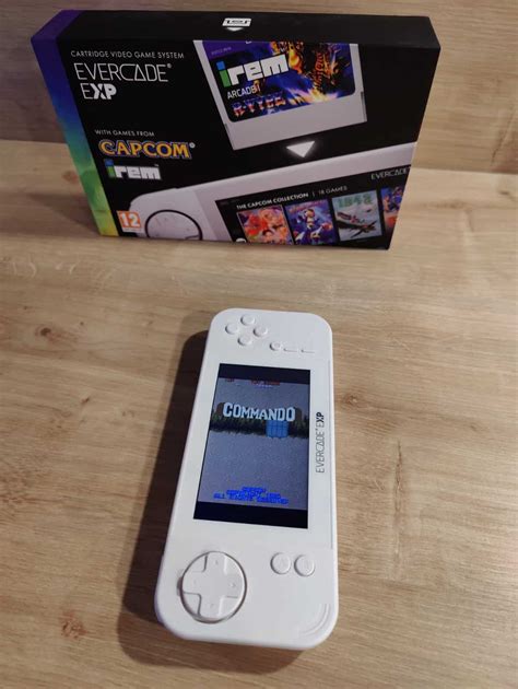 Test Evercade Exp Notre Avis Sur Cette Console Portable D Di E Au