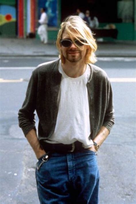 What Was Kurt Cobain Haircut Called - Wavy Haircut