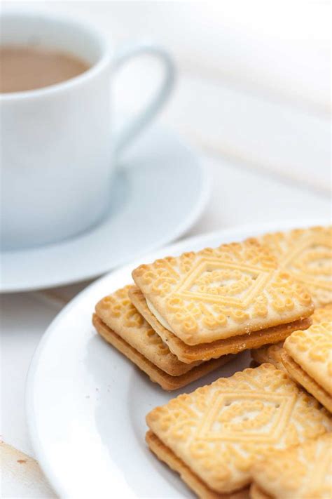 Mary Berry Custard Creams | British Chefs Table