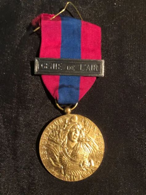 INSIGNE MEDAILLE REPUBLIQUE française genie de l air EUR 55 00