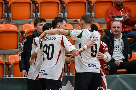 Legia Warszawa We Met Futsal Club Kamienica Kr Lewska Legionisci