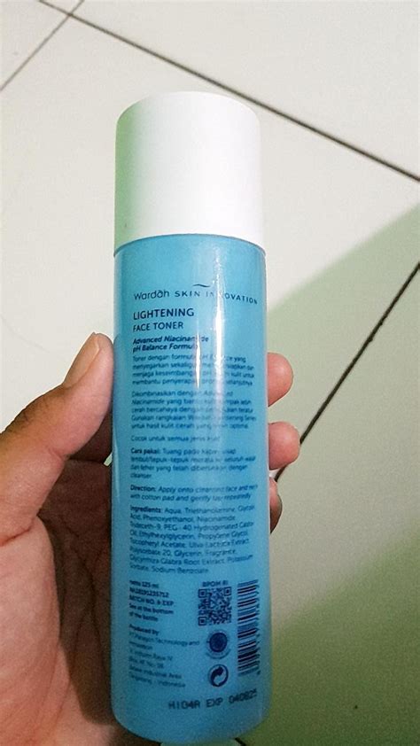 Wardah Lightening Face Toner 125 Ml