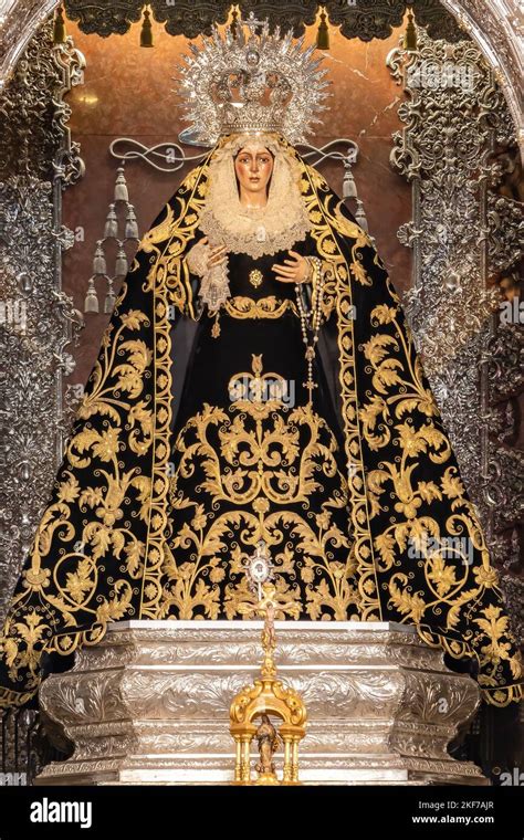 Virgin of Macarena in main altar of La Macarena church, in Seville ...