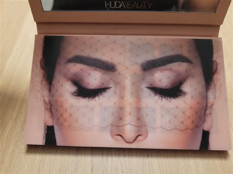 Paleta Cieni Huda Beauty Nude Lubna Opalenica Kup Teraz Na Allegro Lokalnie