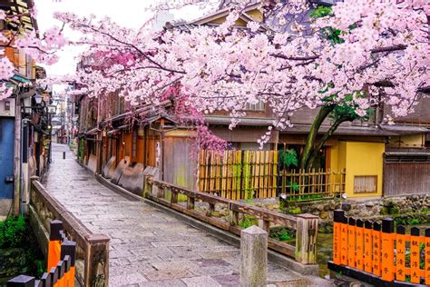 Khám Phá Phố Cổ Gion Huyền Bí Tại Cố đô Kyoto Nhật Bản