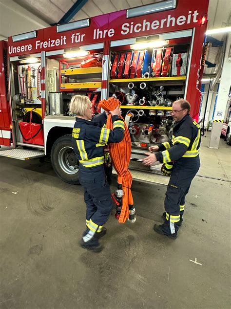 Freiwillige Feuerwehr... - Freiwillige Feuerwehr Stadt Gmünd