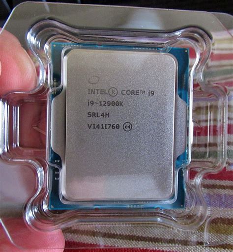 価格 インテル Core I9 12900k Box あずたろうさんのレビュー・評価投稿画像・写真「確かに熱いね！」[629816]