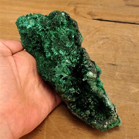 Very Rare A Fibrous Malachite Freeform 195×82×68 Mm Catawiki