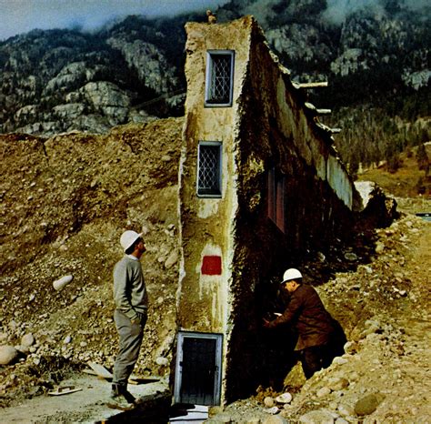 The Kollage Kit: The World's Thinnest House