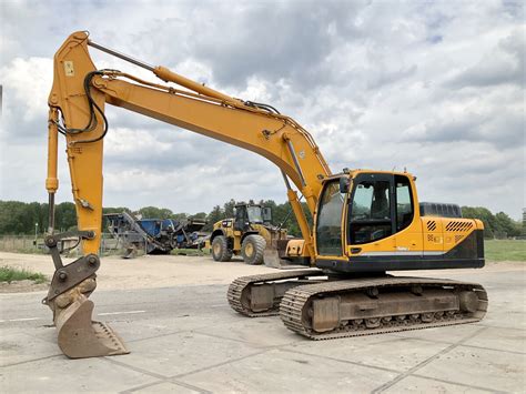 Hyundai R Lc A Excavator Boss Machinery