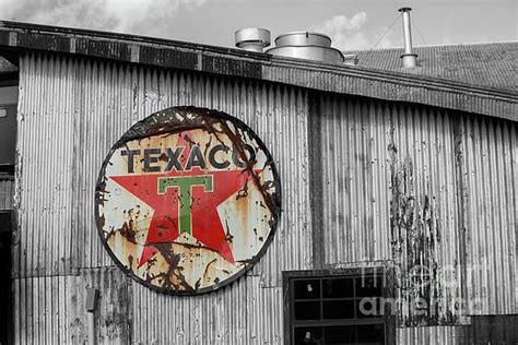 Weathered Texaco Sign Texaco Inc The Texas Company Is An