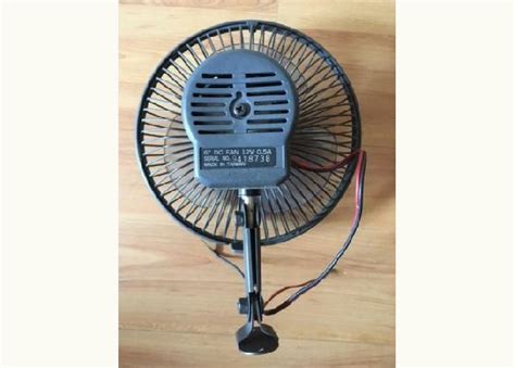 Mini Ventilador Automotivo giratório 12V 8 Pol 20 cm Caminhão Carro