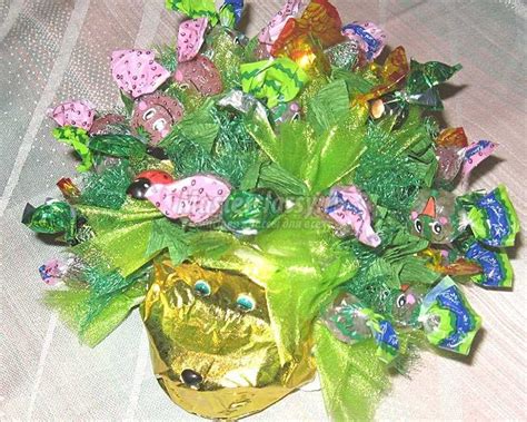 Детский букет из конфет "Ежик". Пошаговый мастер-класс
