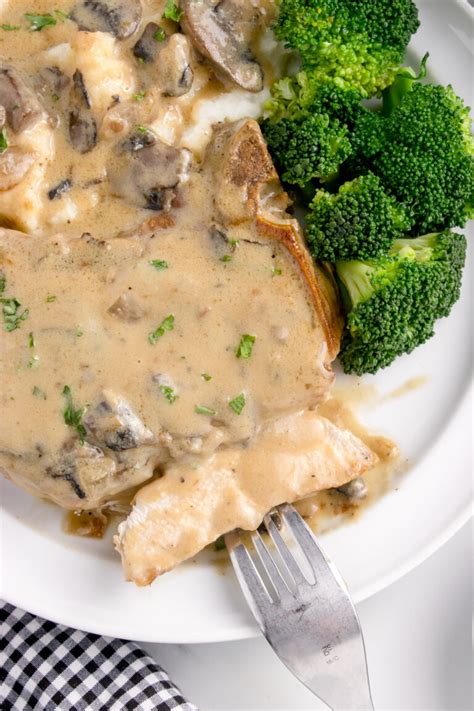 Pork Chops with Cream of Mushroom Soup - Kitchen Divas