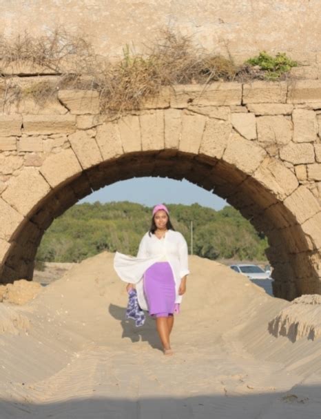 Hot Sexy Amanda Kremer Bikini Pics