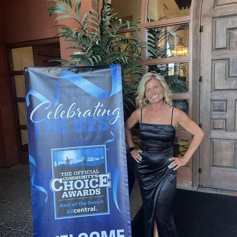 Well Hung Garage Doors | Surprise AZ